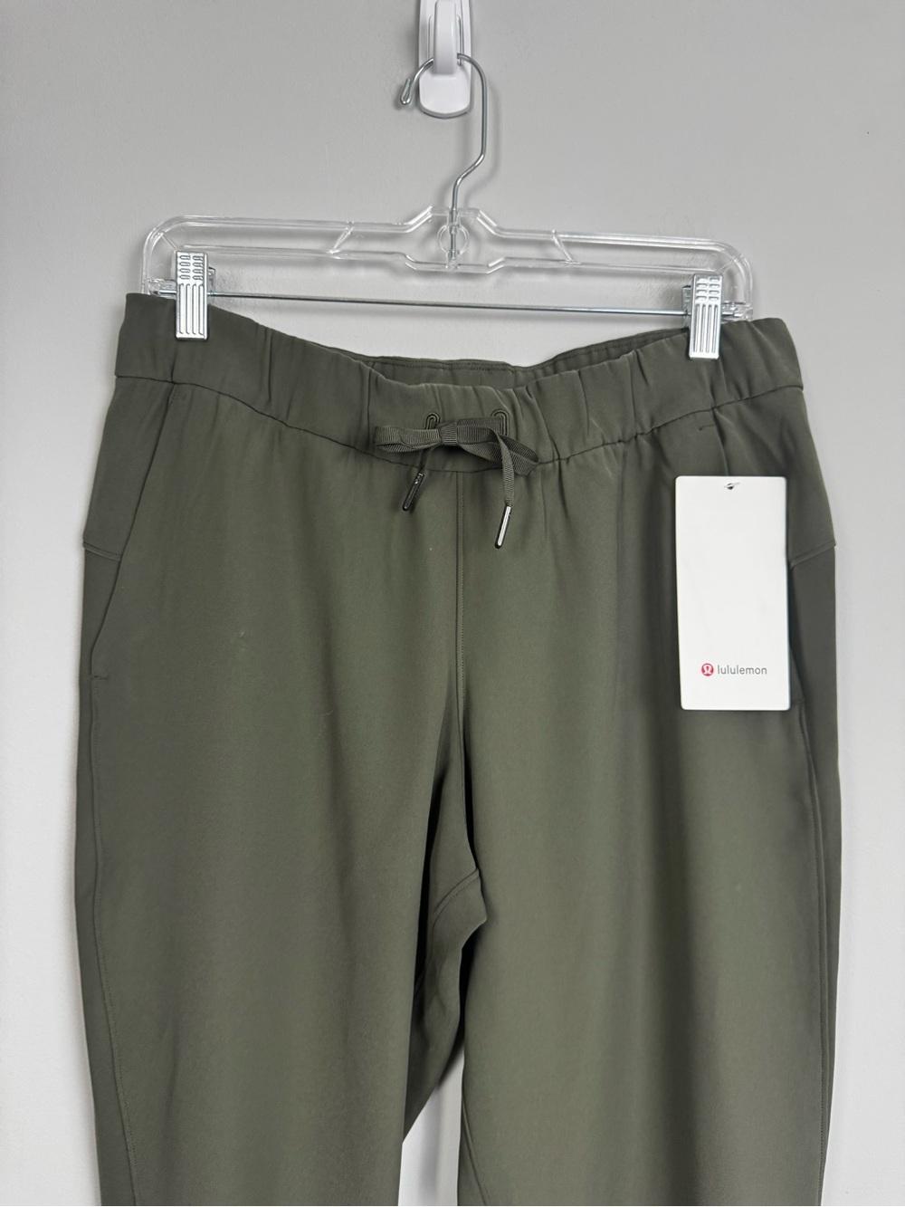 LULULEMON | NEW On the Fly Woven Jogger Pants Dark Olive Green Women’s Size 8 - Picture 4 of 10